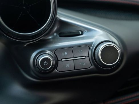 Used 2022 Ferrari F8 Tributo image 45