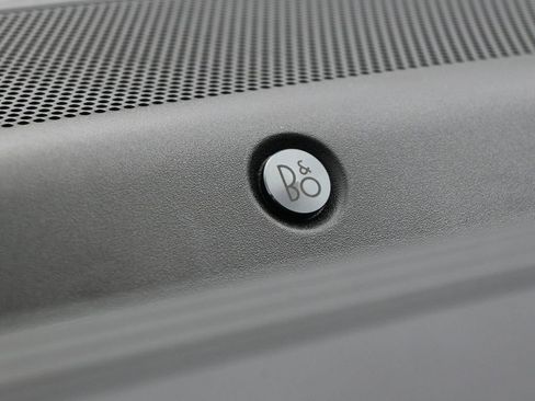 New 2025 Ford F150 Lariat w/ Equipment Group 502A High image 18