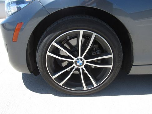 Used 2020 BMW 230i Coupe w/ Convenience Package RWD image 4