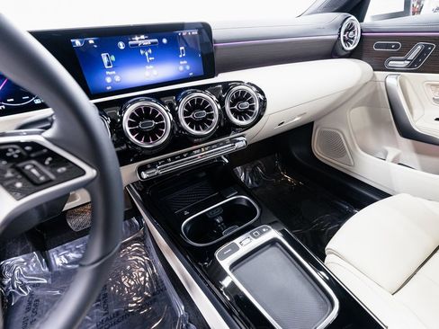 Certified 2026 Mercedes-Benz CLA 250 4MATIC image 14