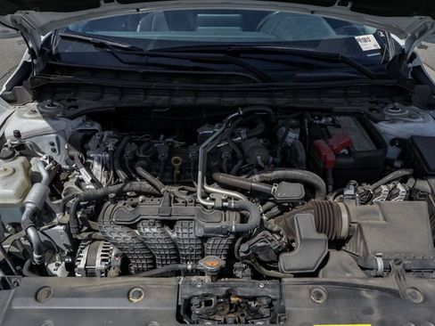 Used 2024 Nissan Altima 2.5 SR FWD image 37