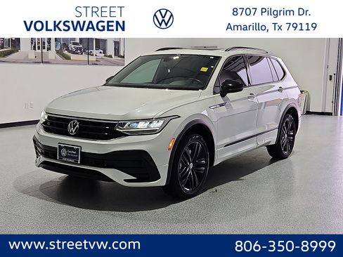 Certified 2022 Volkswagen Tiguan SE R-Line AWD/4WD image 1