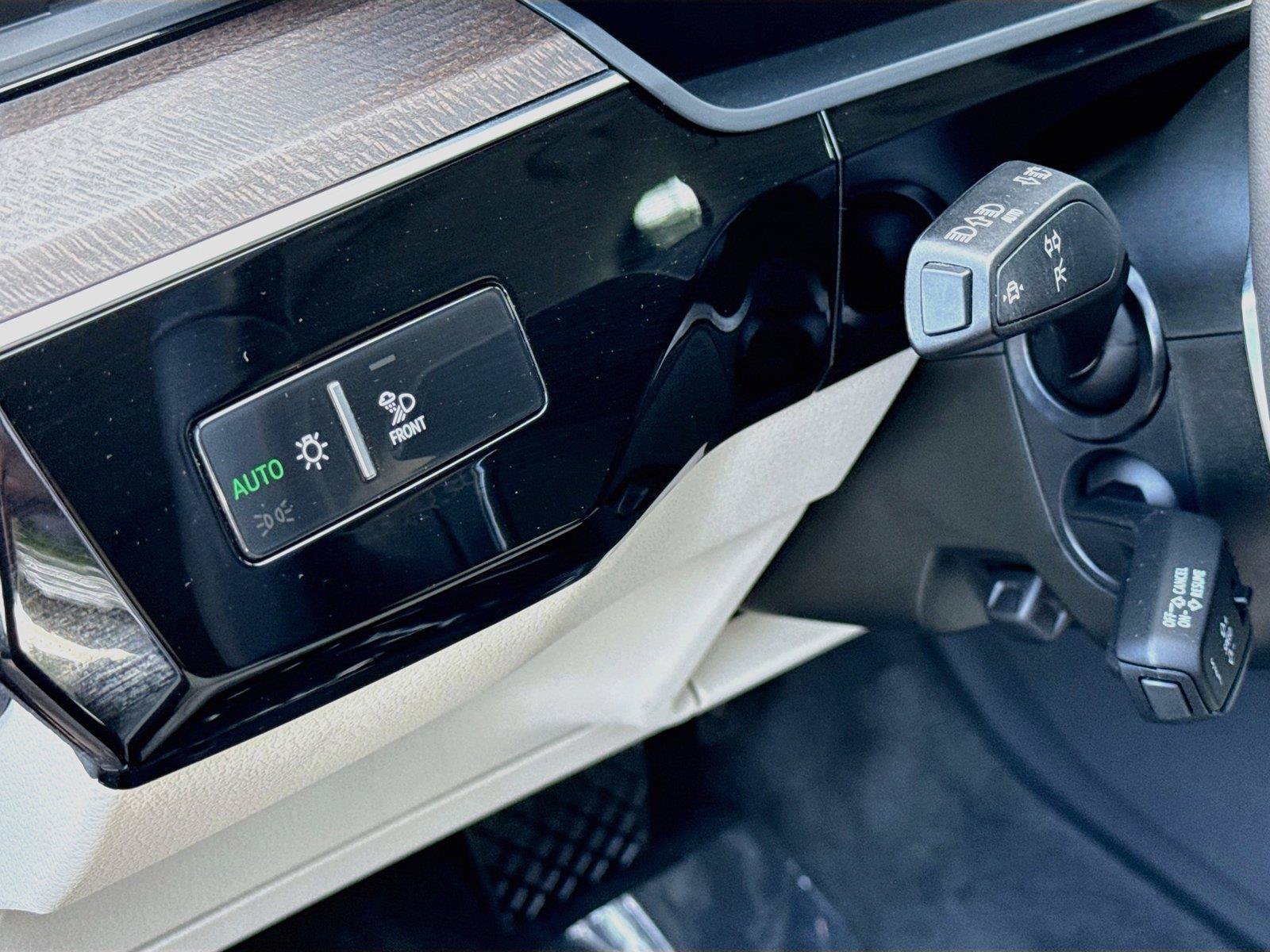 Certified 2024 Audi Q8 e-tron Premium Plus AWD/4WD image 10
