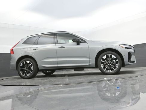 New 2026 Volvo XC60 B5 Plus w/ Protection Package Premier image 26