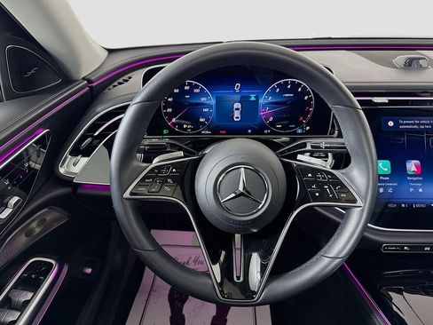 Used 2024 Mercedes-Benz E 350 4MATIC Sedan w/ MBUS Superscreen Package image 11