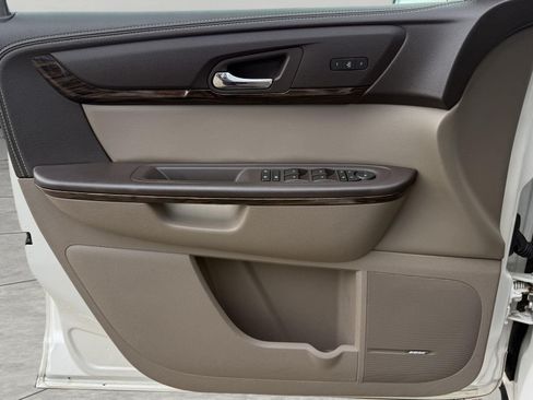 Used 2015 GMC Acadia Denali AWD/4WD image 19