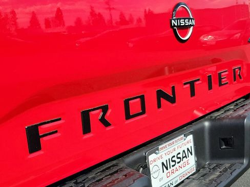 New 2026 Nissan Frontier SV w/ Tow Package AWD/4WD image 16