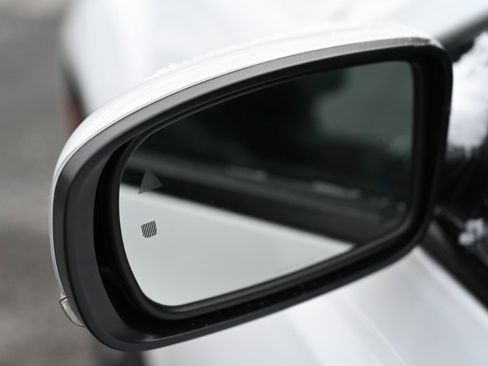 Used 2023 Chrysler 300 S image 14