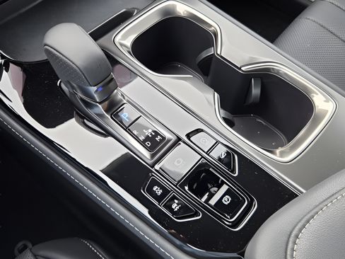New 2026 Lexus NX 350 F Sport AWD/4WD image 19