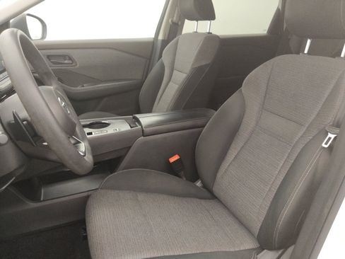 Used 2021 Nissan Rogue S FWD image 17