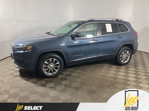 Used 2021 Jeep Cherokee Latitude Lux AWD/4WD image 2