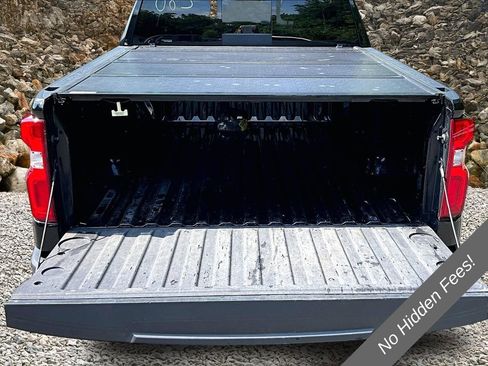 Used 2022 Chevrolet Silverado 1500 RST w/ Convenience Package II AWD/4WD image 14