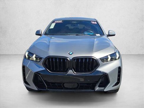 Used 2026 BMW X6 xDrive40i w/ Premium Package AWD/4WD image 2