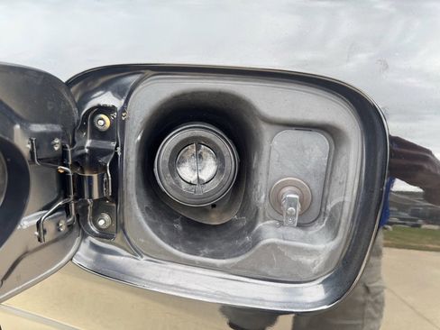 Certified 2024 Honda HR-V Sport image 29