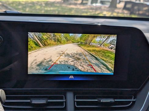 Used 2025 Chevrolet Trax RS w/ Driver Confidence Package image 31