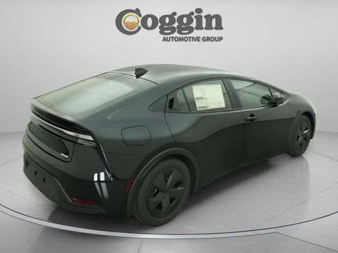 New 2026 Toyota Prius Plug-In Hybrid image 17