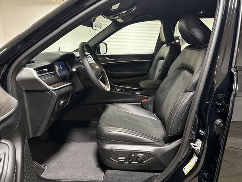 New 2026 Jeep Grand Cherokee 4WD image 20