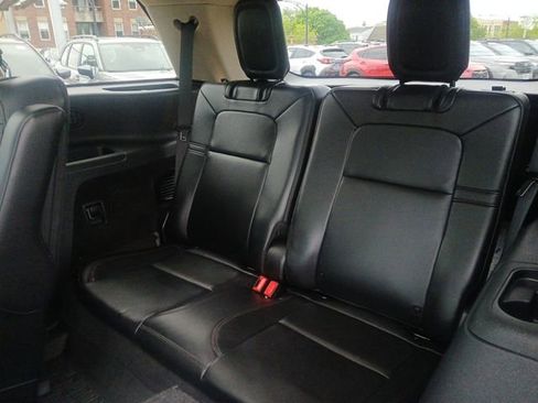 Used 2022 Lincoln Aviator AWD w/ Premium Package image 27