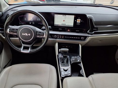 Certified 2023 Kia Sportage EX image 12