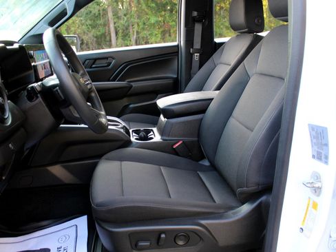 Used 2024 Chevrolet Colorado W/T w/ WT Convenience Package II image 19