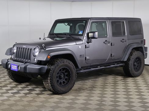 Used 2016 Jeep Wrangler Unlimited Sport w/ Quick Order Package 24S AWD/4WD image 3
