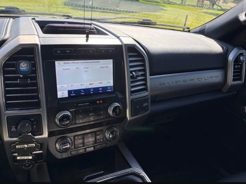 Used 2020 Ford F250 Platinum w/ FX4 Off-Road Package AWD/4WD image 8