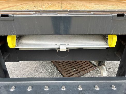 Used 2024 Mercedes-Benz Sprinter 4500 image 31