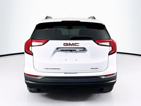 Used 2022 GMC Terrain SLE w/ Driver Convenience Package image 5