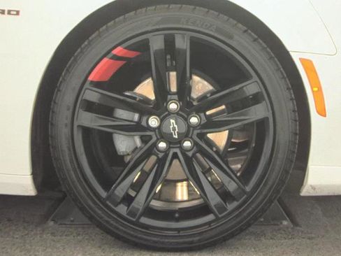 Used 2023 Chevrolet Camaro LT w/ Redline Edition RWD image 13
