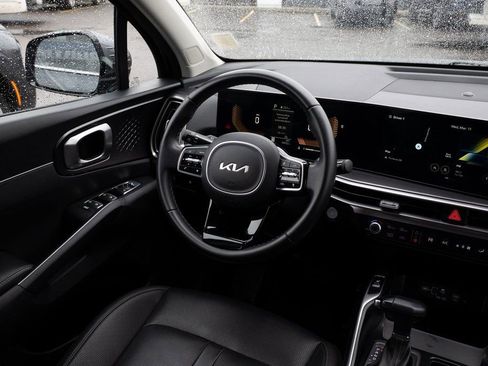 Used 2024 Kia Sorento S FWD image 8