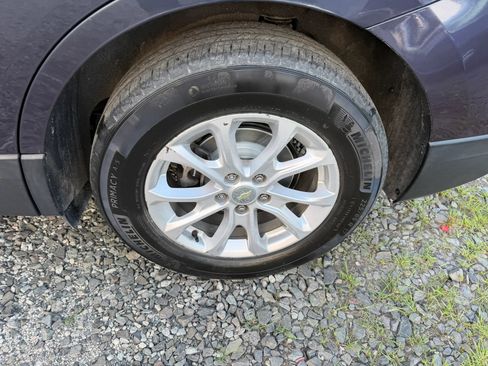 Used 2018 Chevrolet Equinox LT FWD image 9