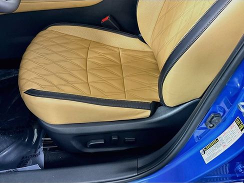 Used 2024 Nissan Sentra SV w/ SV Premium Package FWD image 25
