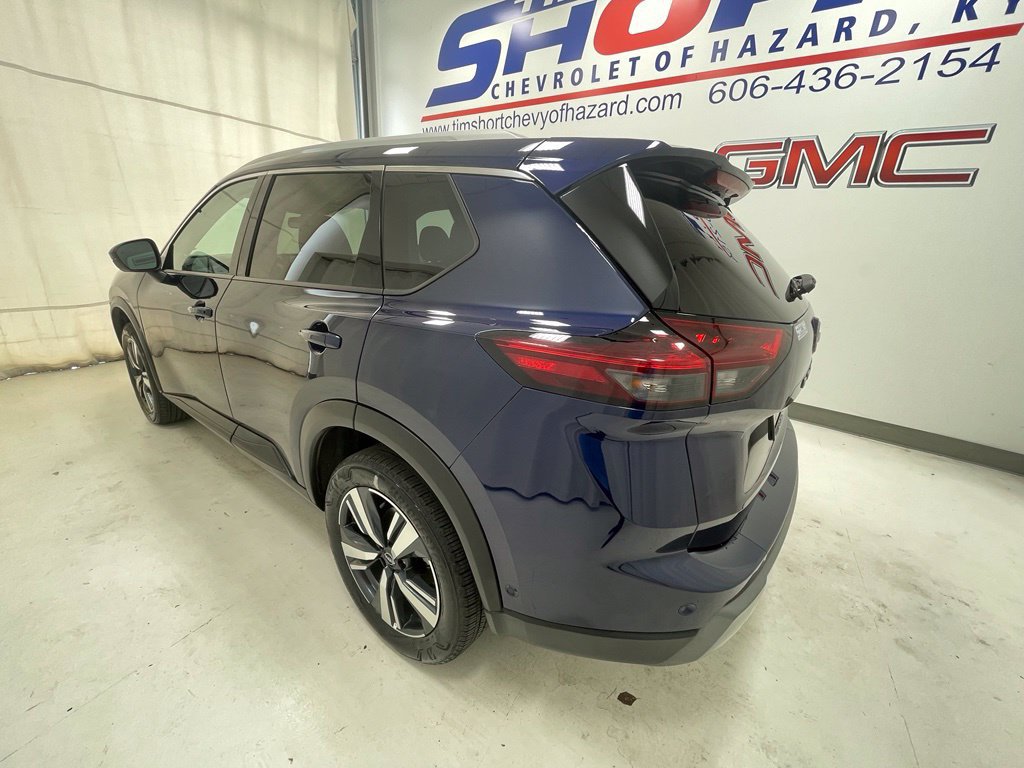Used 2026 Nissan Rogue SL AWD/4WD image 7