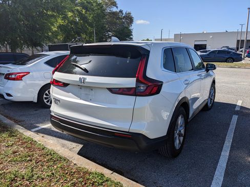 Used 2024 Honda CR-V EX image 11