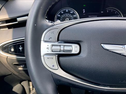 Used 2025 Genesis GV70 2.5T AWD/4WD image 23