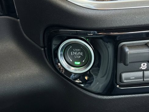 Used 2026 GMC Sierra 1500 SLE image 27