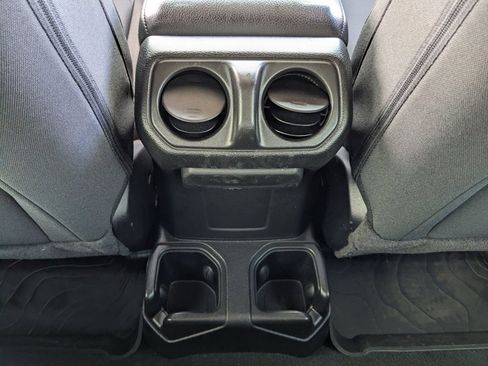 Used 2023 Jeep Wrangler Willys image 34