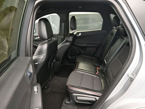 Used 2024 Ford Escape ST-Line image 15