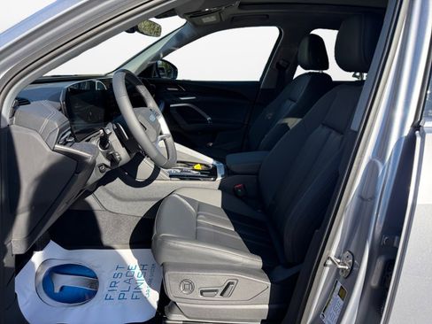 New 2025 Audi Q5 Premium Plus image 9