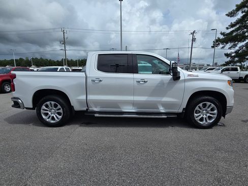 Used 2024 Chevrolet Silverado 1500 LTZ AWD/4WD image 6