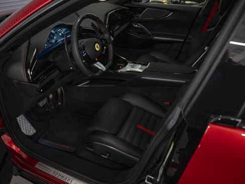Used 2026 Ferrari Purosangue AWD/4WD image 29