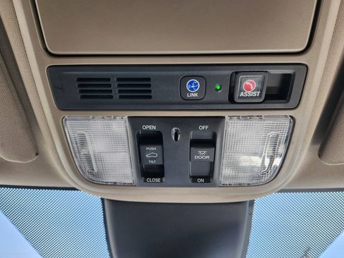 Used 2021 Honda Odyssey Touring image 26