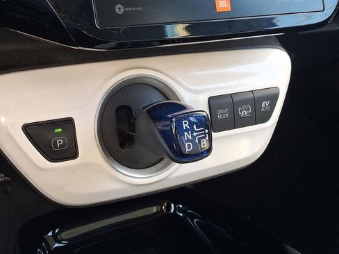 Used 2018 Toyota Prius Prime Advanced image 14