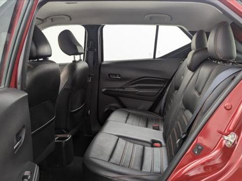 Used 2019 Nissan Kicks SR w/ SR Premium Package image 18