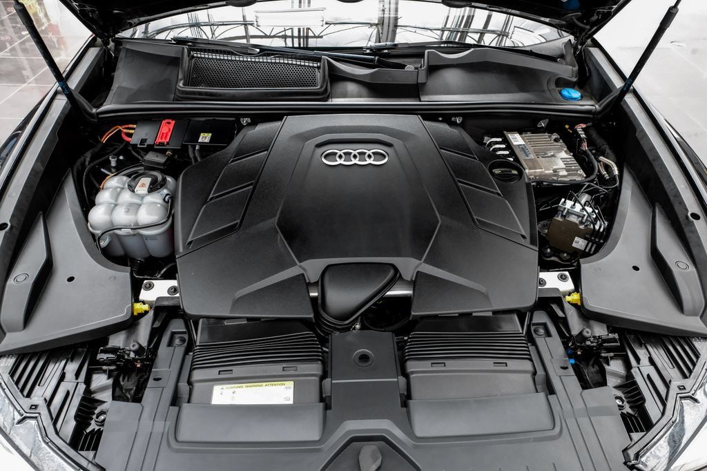 Used 2019 Audi Q8 Premium Plus AWD/4WD image 50