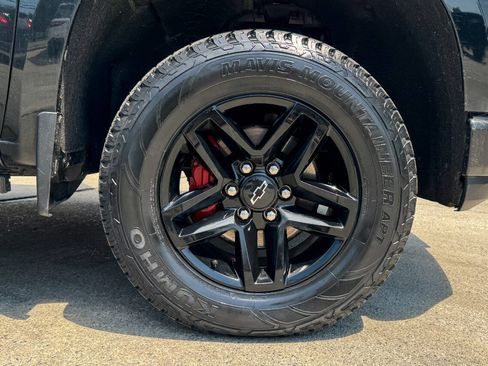 Used 2020 Chevrolet Silverado 1500 LT Trail Boss w/ Convenience Package AWD/4WD image 9