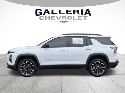 New 2026 Chevrolet Equinox RS w/ Convenience Package III FWD image 4