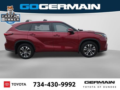 Used 2023 Toyota Highlander XLE image 7