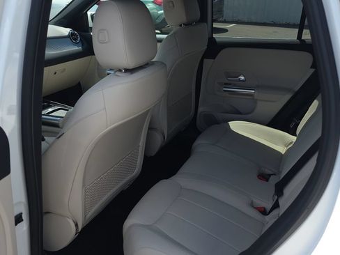 Certified 2025 Mercedes-Benz GLA 250 image 23