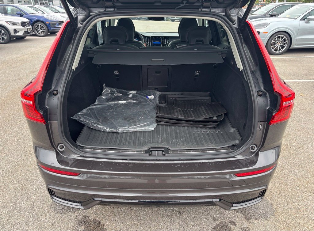 Certified 2023 Volvo XC60 B5 Plus w/ Climate Package AWD/4WD image 26